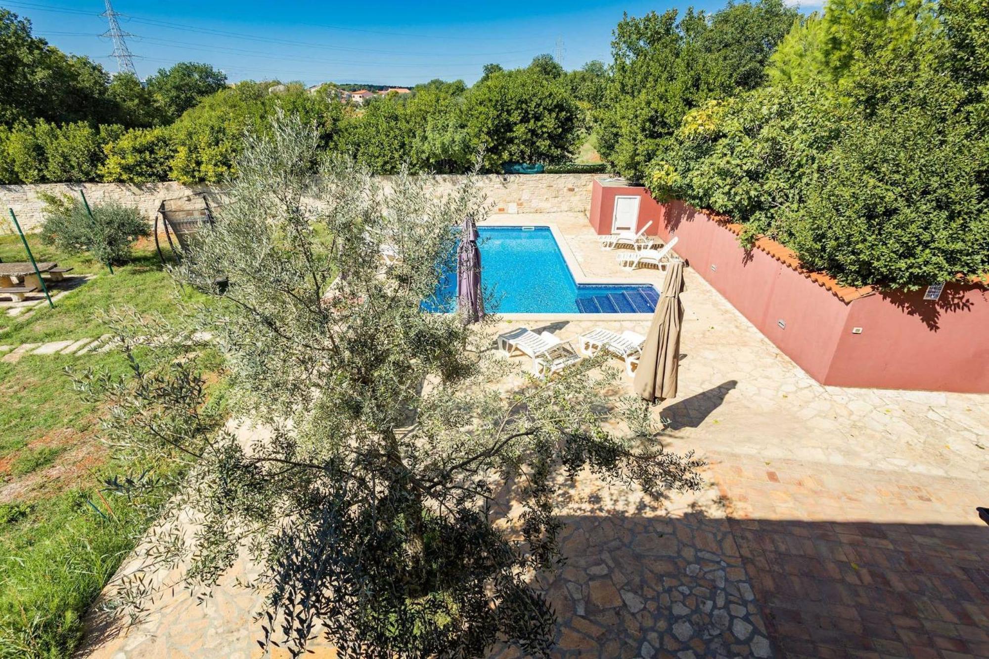 Holiday Home Pina Pula Exterior foto